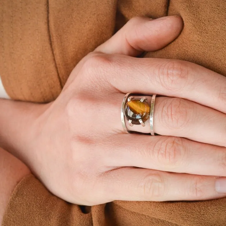 ROUND TIGER'S EYE AND SILVER RING